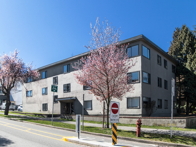 Goodman Vancouver Apartment Building With Rents Below Kitsilano Gr Gallery 660x497 1935 Cypress