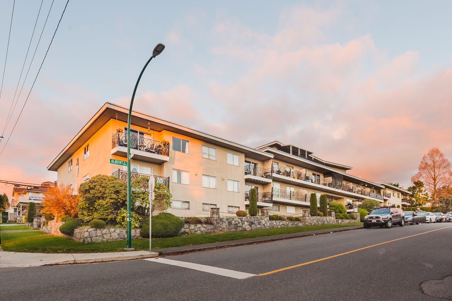 Albert Heights 3809 Albert Street, Burnaby Goodman Commercial Inc.