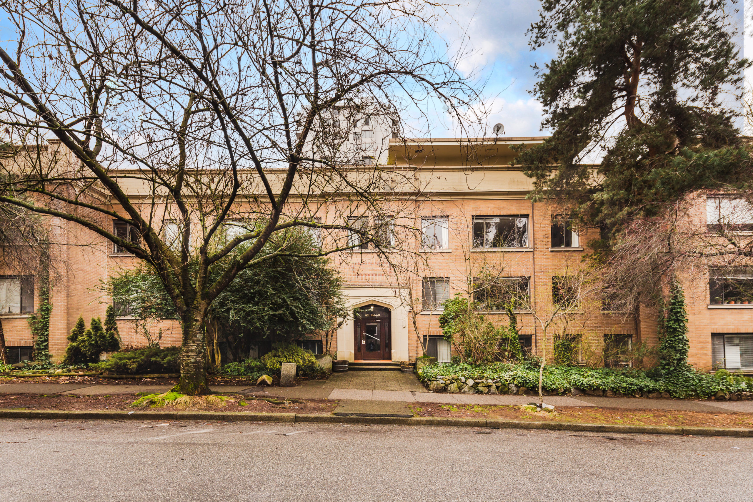 Macdonald Apartments 851 Bidwell Street, Vancouver Goodman