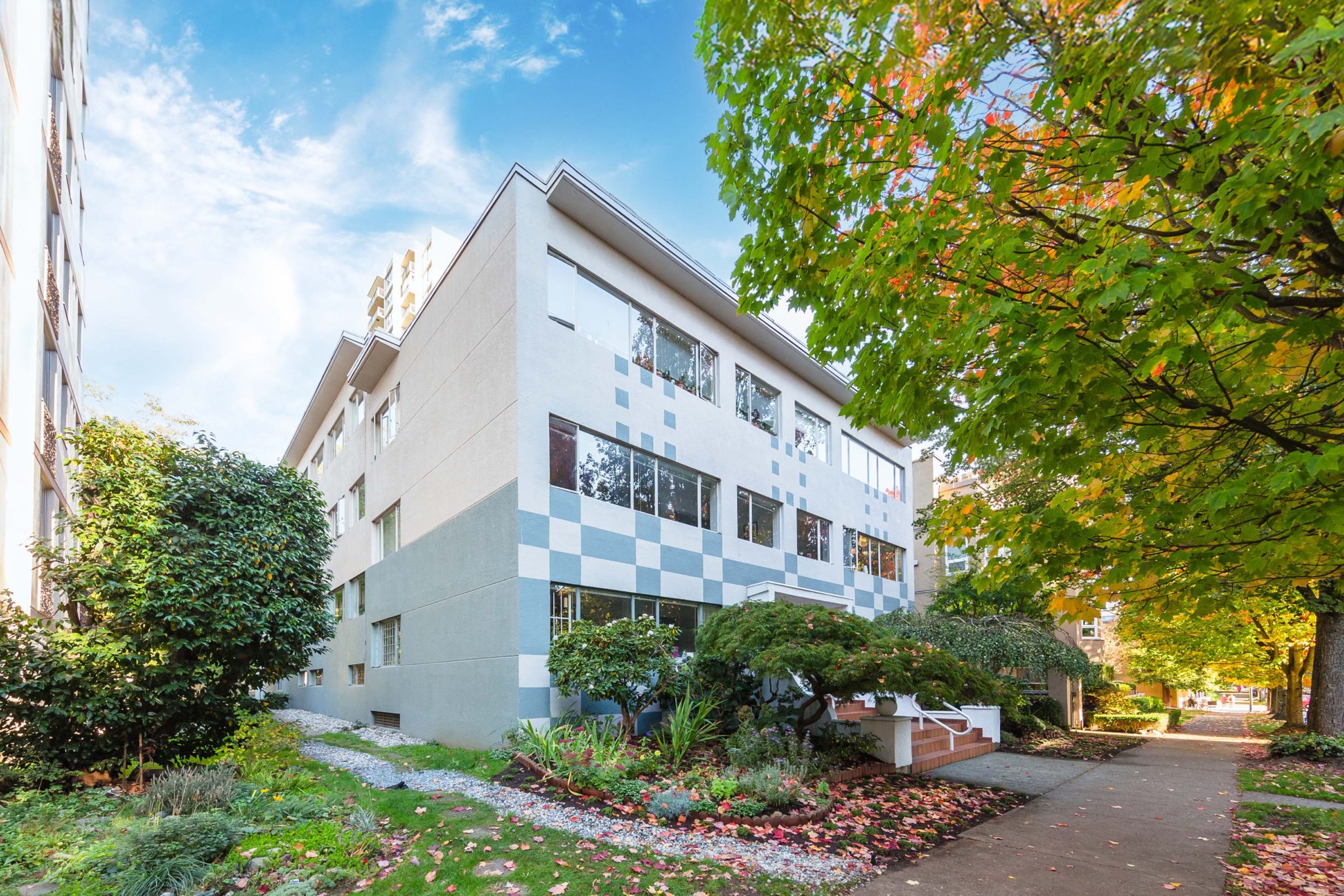 Goodman Commercial Inc. 1847 Barclay 153EditEdit