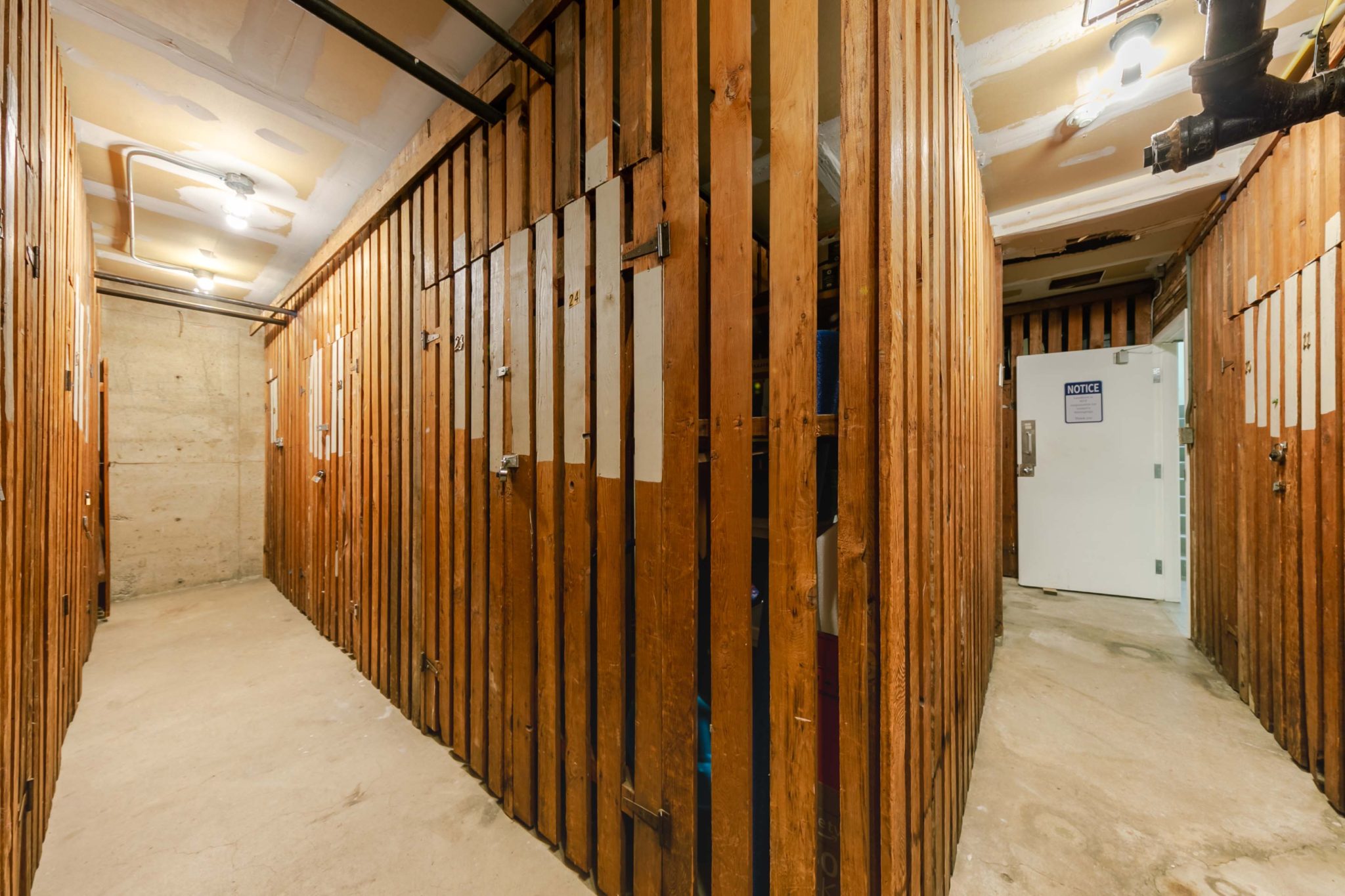 Goodman Commercial Inc. 1847 Barclay 71HDREdit